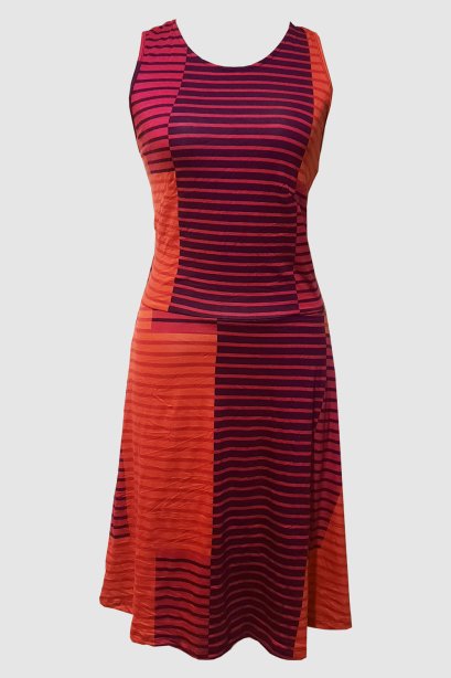 เดรสเบสิคแขนกุดพิมพ์ลาย