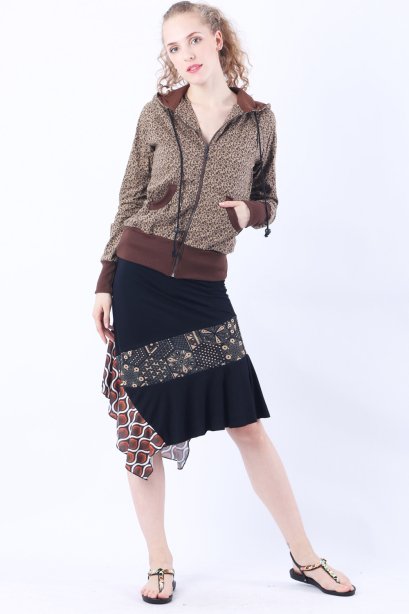 กระโปรงตกแต่งระบายชาย