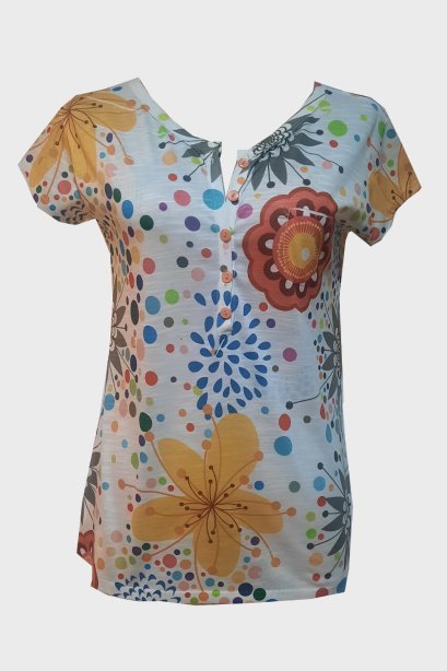 Front Slit T-shirt with buttons