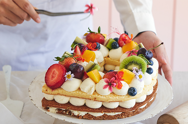 CUSTOM CAKE CUSTOM CAKE