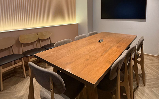 MEETING ROOM MEETING ROOM