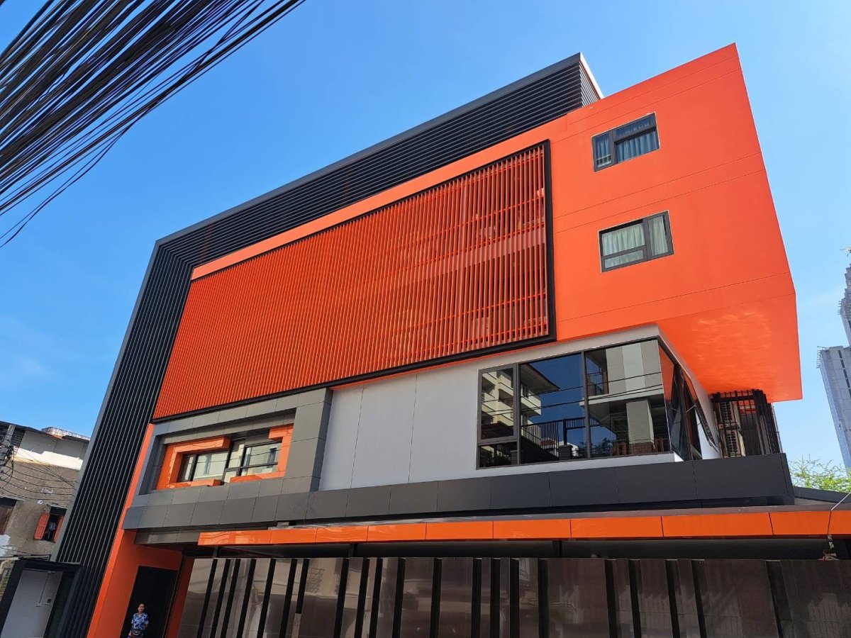 โครงการ CJ Auto Service เขตคลองเตย กรุงเทพมหานคร