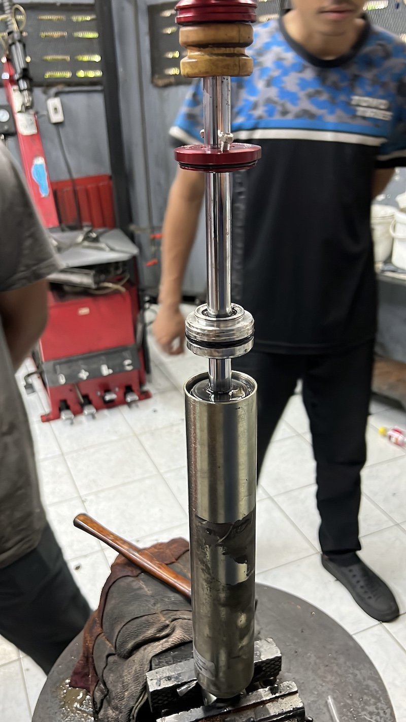 ซ่อมโช้คอัพ profender yss tein silver นนทบุรี งามวงศ์วาน โทร. 08-65691915
