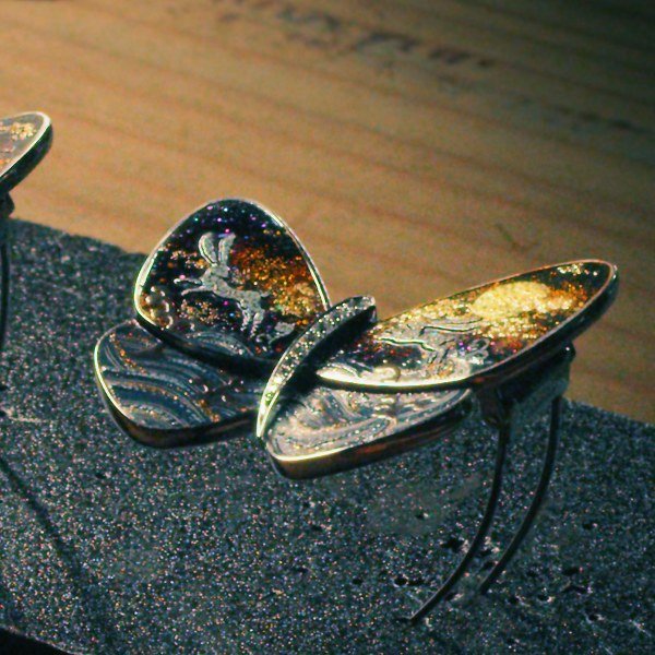 Van Cleef & Arpels ร่วมกับศิลปิน ซู ยอง ฮี จิตรกรเกาหลี รังสรรค์คอลเลคชั่น Lacquered Butterfly