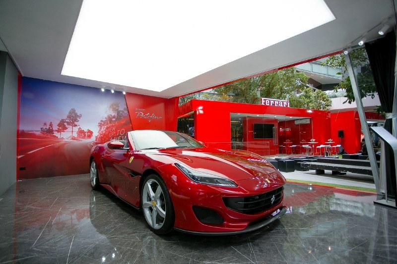“Casa Ferrari” โชว์รูมรถเฟอร์รารี่จำลองใจกลางเมืองแห่งแรกในประเทศไทย