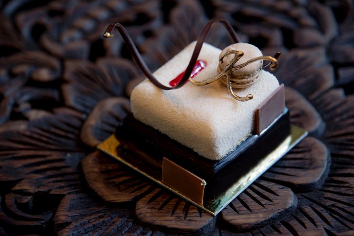 Hanuman Bar เปิดตัว ขนมเค้กสูตรพิเศษ “Grand Cru Chocolate Decadence – 120th Anniversary” Hanuman Bar เปิดตัว ขนมเค้กสูตรพิเศษ “Grand Cru Chocolate Decadence – 120th Anniversary”