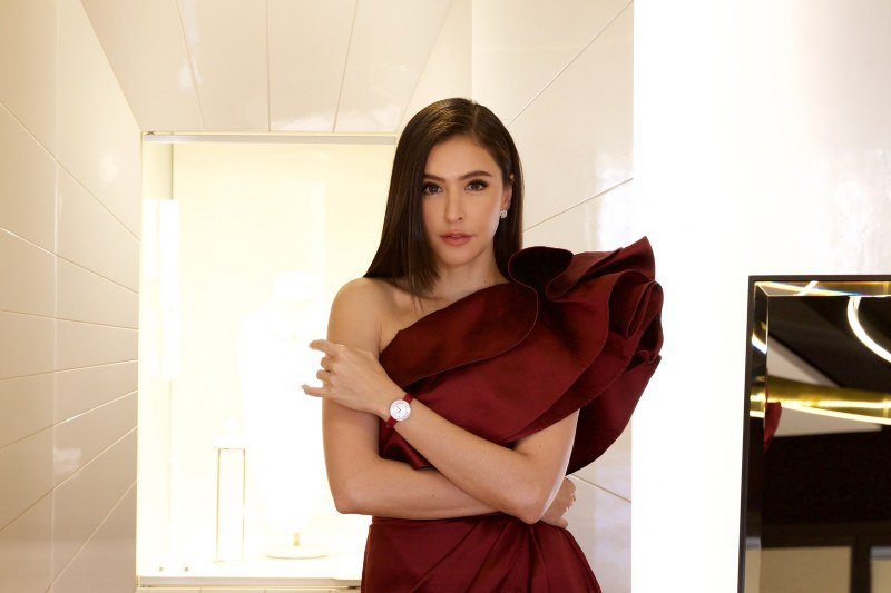 5 ลุคสวยตรึง สะพรึงใจ นางฟ้า “ริต้า” อิน ปารีส แฟชั่น วีค 5 ลุคสวยตรึง สะพรึงใจ นางฟ้า “ริต้า” อิน ปารีส แฟชั่น วีค