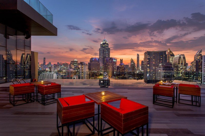 RedSquare Rooftop VODKA Bar ดื่มด่ำ VODKA จากทั่วโลก พร้อมวิวพระอาทิตย์ตกดินได้แล้ว วันนี้ RedSquare Rooftop VODKA Bar ดื่มด่ำ VODKA จากทั่วโลก พร้อมวิวพระอาทิตย์ตกดินได้แล้ว วันนี้