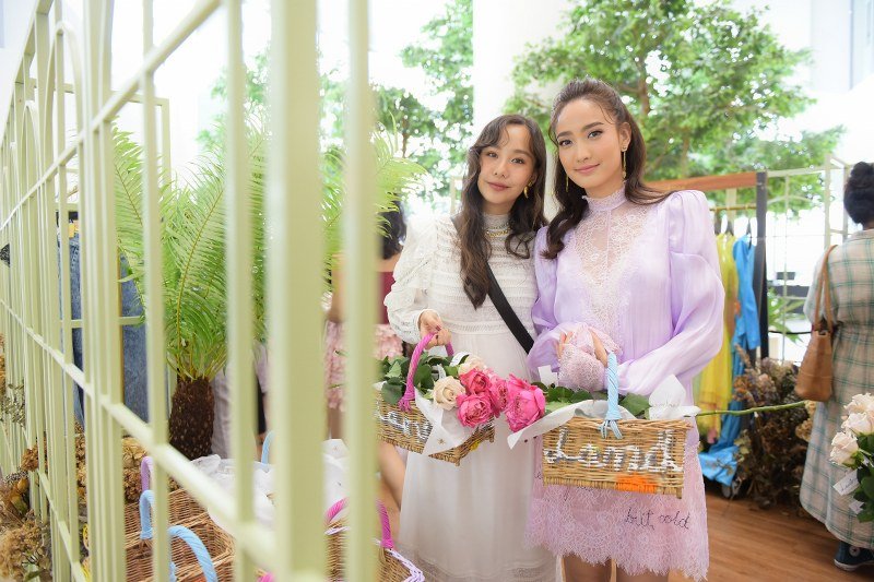 ‘Landmeé Pop-Up Store’ ป๊อปอัพ สโตร์ที่สายแฟชั่นห้ามพลาด ‘Landmeé Pop-Up Store’ ป๊อปอัพ สโตร์ที่สายแฟชั่นห้ามพลาด