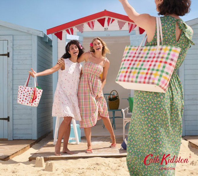 Cath Kidston ส่งลายปริ้นท์สตรอเบอรี่แสนหวาน สร้างความสดใสรับซัมเมอร์ “A Beach Day Dream”