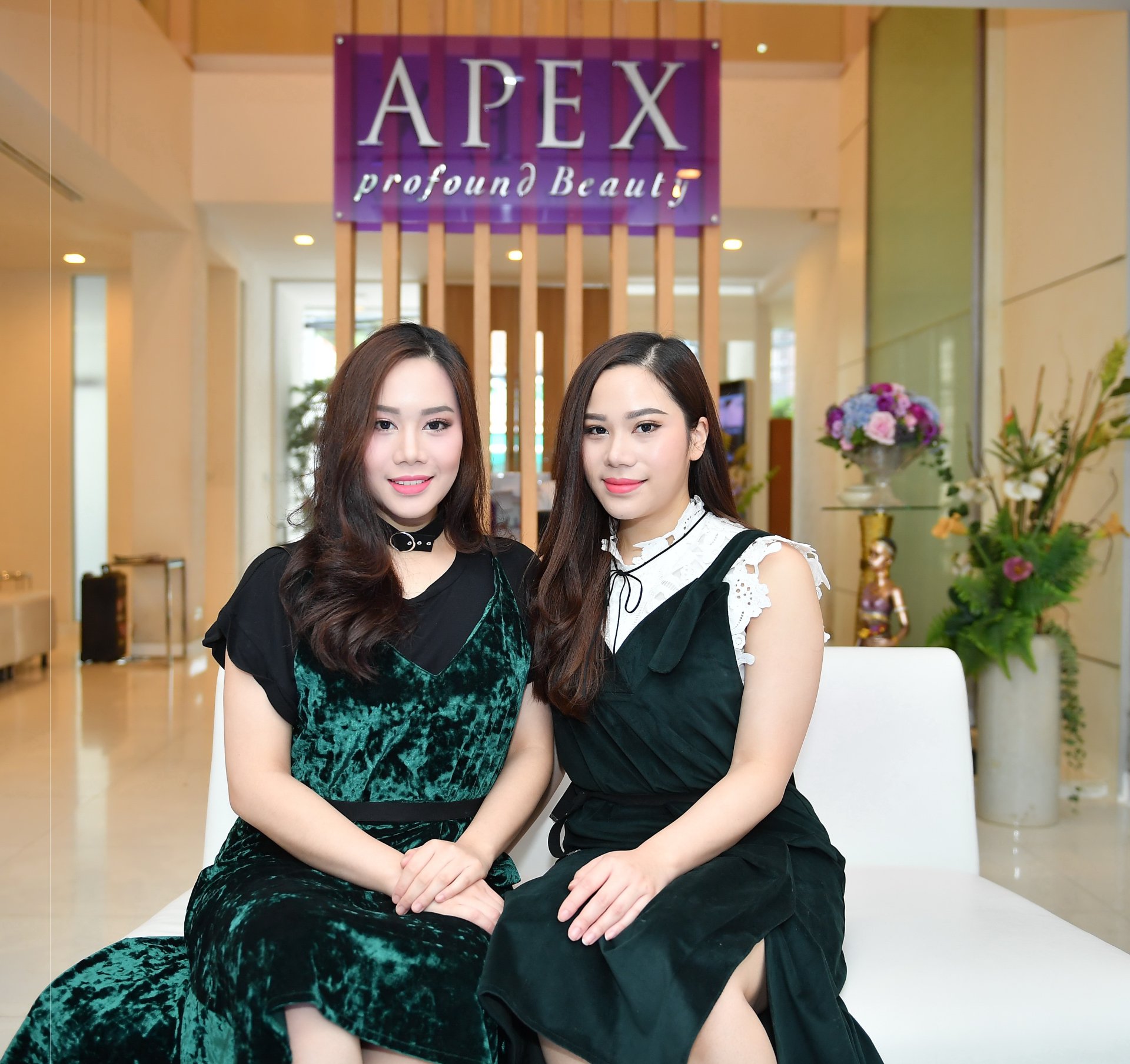 เซเลบริตี้ พริม - แพรว  ชมะนันทน์ มั่นใจนวัตกรรมใหม่ ไม่ต้องผ่าตัด เซเลบริตี้ พริม - แพรว  ชมะนันทน์ มั่นใจนวัตกรรมใหม่ ไม่ต้องผ่าตัด