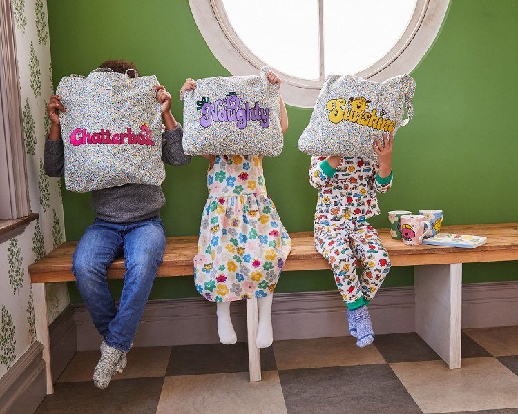 Cath Kidston ส่งความน่ารักสุดเอ็กซ์คลูซีฟ กับเหล่าการ์ตูนคาแรคเตอร์ขวัญใจคุณหนู Mr.Men & Little Miss   Cath Kidston ส่งความน่ารักสุดเอ็กซ์คลูซีฟ กับเหล่าการ์ตูนคาแรคเตอร์ขวัญใจคุณหนู Mr.Men & Little Miss