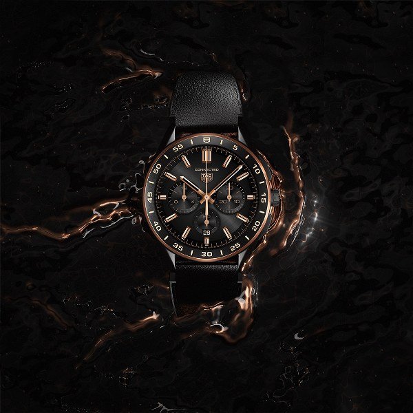 TAG Heuer Connected “Bright Black Edition” สมาร์ทวอทช์รุ่นลิมิเต็ดสีดำเหลือบทอง TAG Heuer Connected “Bright Black Edition” สมาร์ทวอทช์รุ่นลิมิเต็ดสีดำเหลือบทอง