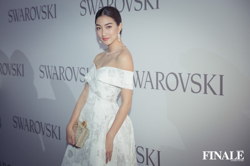 แพนเค้ก เขมนิจ จามิกรณ์ ร่วมงาน Swarovski Sparkling Couture Infinity 2017 ณ ดูไบ, อาหรับเอมิเรตส์  แพนเค้ก เขมนิจ จามิกรณ์ ร่วมงาน Swarovski Sparkling Couture Infinity 2017 ณ ดูไบ, อาหรับเอมิเรตส์
