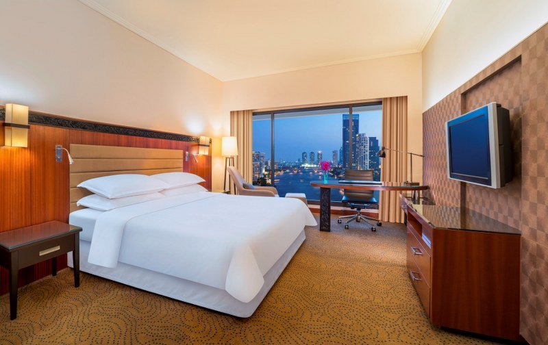 สัมผัสแหล่งท่องเที่ยวสุดฮิปพร้อมโปรโมชั่นห้องพัก “Stay three, Pay less” ณ โรงแรมรอยัล ออคิด เชอราตัน