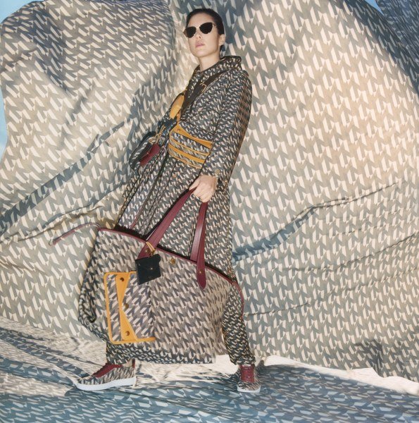 M collection จาก Mulberry  M collection จาก Mulberry