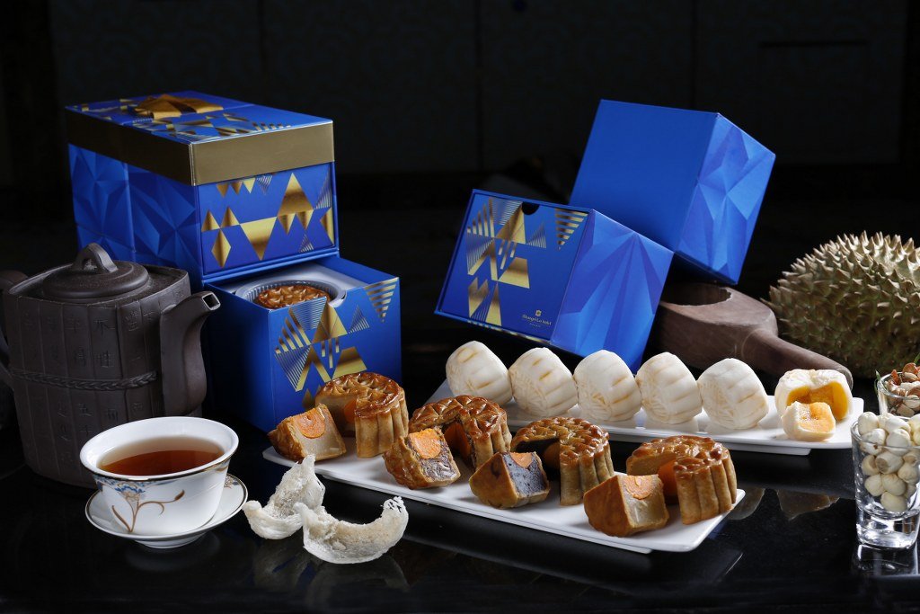 ครีมลาวา ความอร่อยใหม่ของขนมไหว้พระจันทร์แชงพาเลซ ที่ โรงแรม Shangri-La Bangkok ครีมลาวา ความอร่อยใหม่ของขนมไหว้พระจันทร์แชงพาเลซ ที่ โรงแรม Shangri-La Bangkok