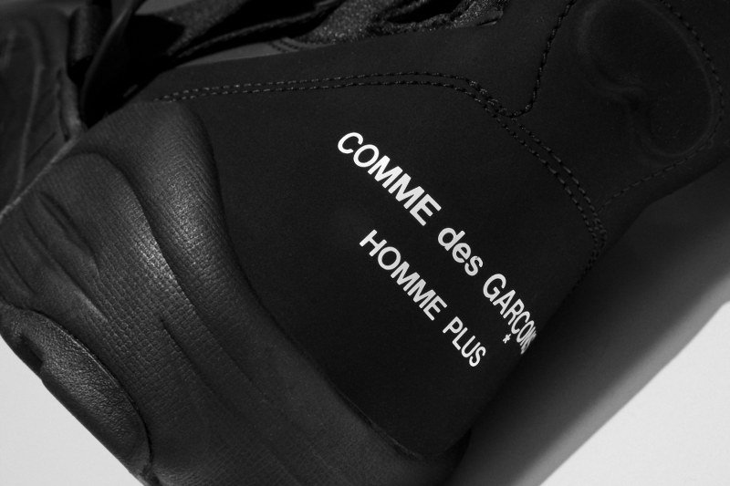 Nike x COMME des GARCONS HOMME PLUS Air Carnivore Launches May 1, 2021 Nike x COMME des GARCONS HOMME PLUS Air Carnivore Launches May 1, 2021