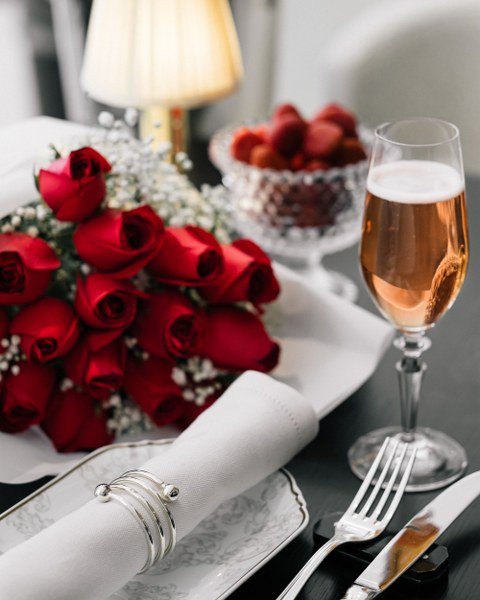 Rosewood Bangkok ชวนคู่รักฉลองเทศกาลวันแห่งความรัก ณ Lakorn European Brasserie Rosewood Bangkok ชวนคู่รักฉลองเทศกาลวันแห่งความรัก ณ Lakorn European Brasserie