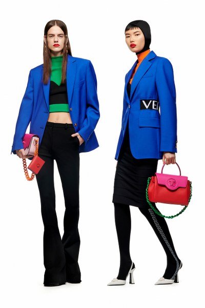 Versace Pre-Fall 2021 Collection “Le Muse” ความมั่นใจสู่เสื้อผ้าสไตล์ใหม่ในโลกที่กำลังเปลี่ยนแปลง  Versace Pre-Fall 2021 Collection “Le Muse” ความมั่นใจสู่เสื้อผ้าสไตล์ใหม่ในโลกที่กำลังเปลี่ยนแปลง