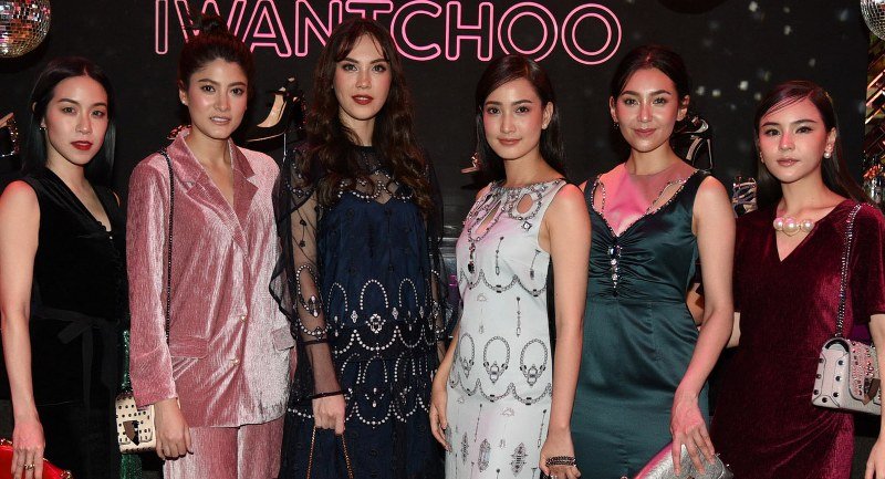 Jimmy Choo I WANT CHOO Party อวดโฉมคอลเลกชั่น Cruise 2018 ในธีม Disco Glam 