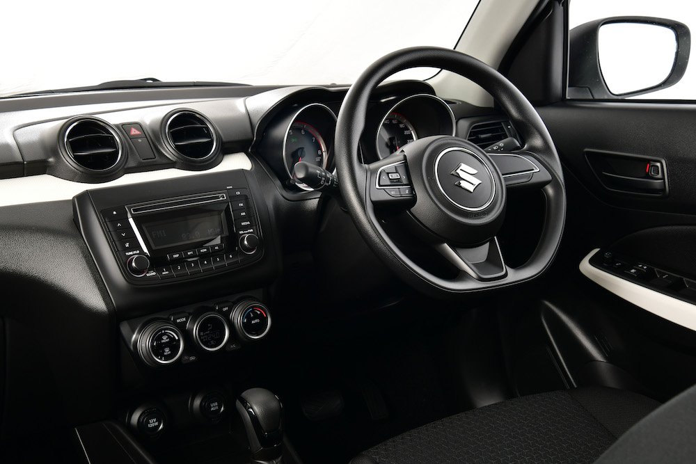 ซูซูกิ SWIFT GL PLUS