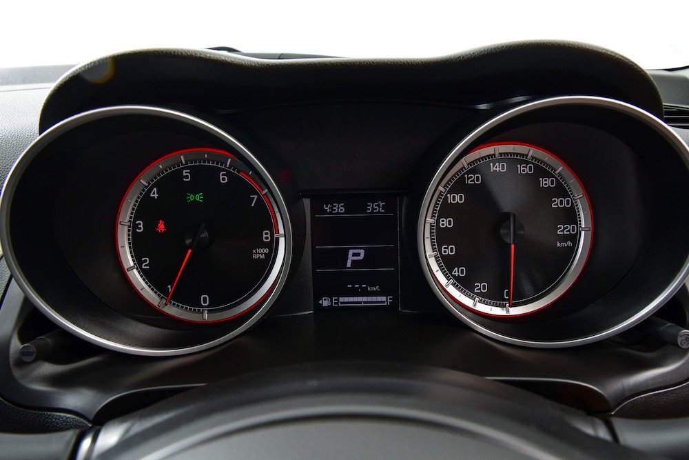 ซูซูกิ SWIFT GL PLUS