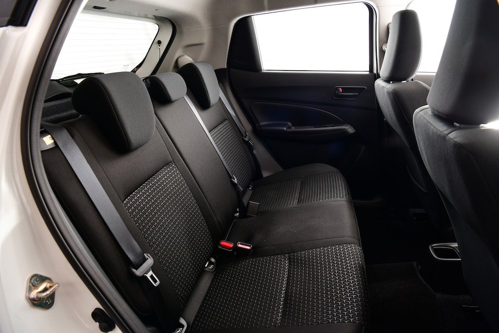 ซูซูกิ SWIFT GL PLUS