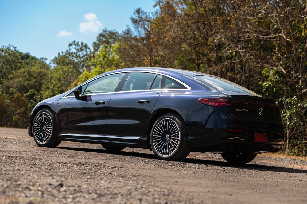 Mercedes-EQS 450+