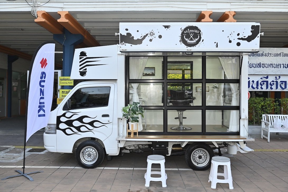 CARRY YOUR DREAM CARRY YOUR LIFE