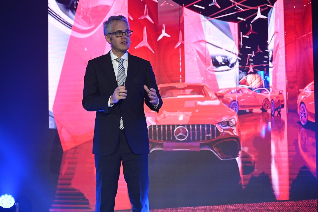 Mercedes_Benz_announces_marketing_plan_for_Mercedes_Maybach_and_new_direction_of_Autoshow