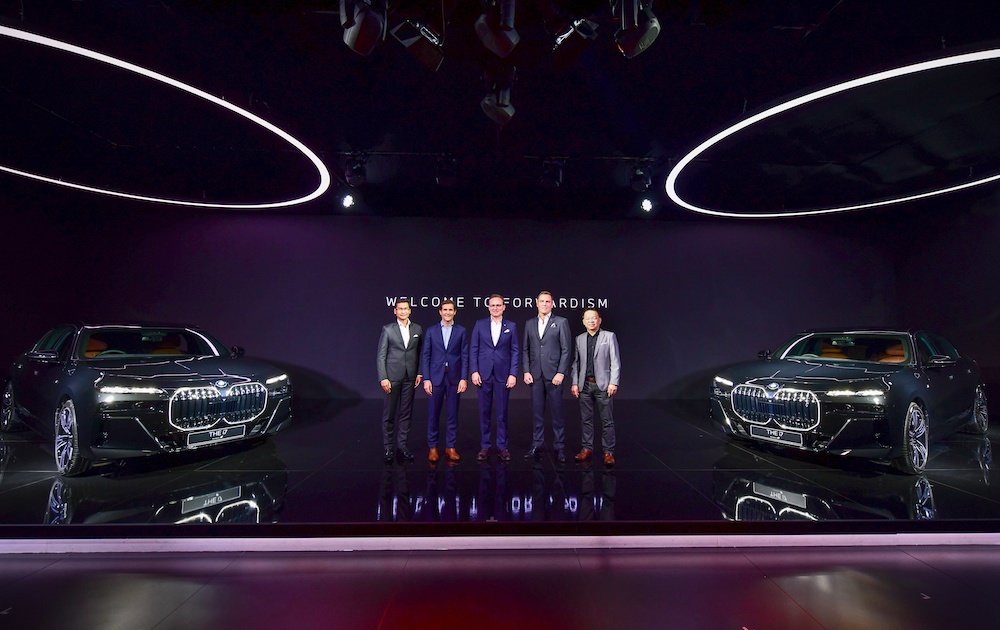 The_First_Ever_BMW_i7