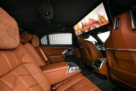 The_First_Ever_BMW_i7