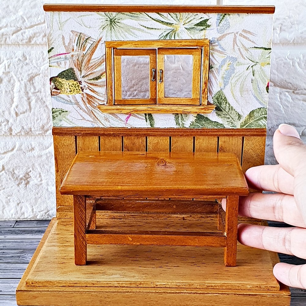Dollhouse Miniatures Furniture Display Scene Table