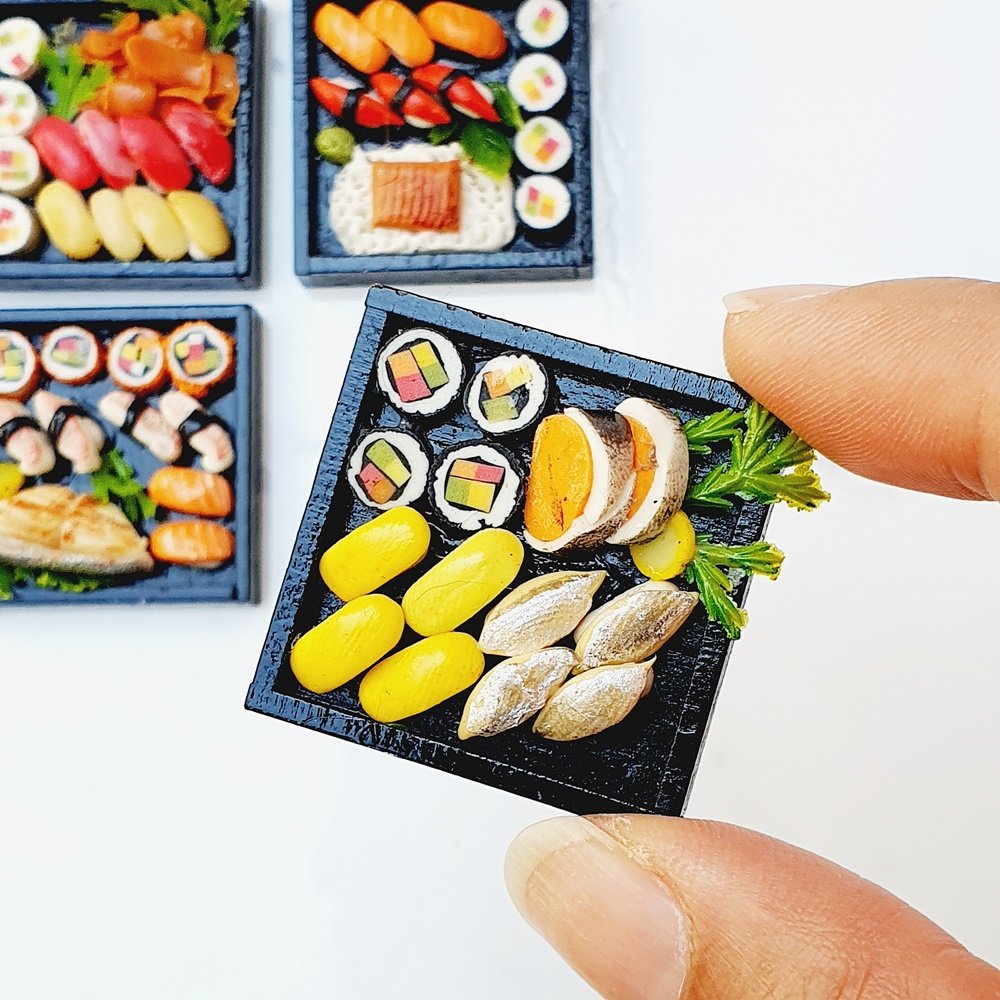 1/12 Japanese Sushi Bento Set Mini Food Kitchen Decoration