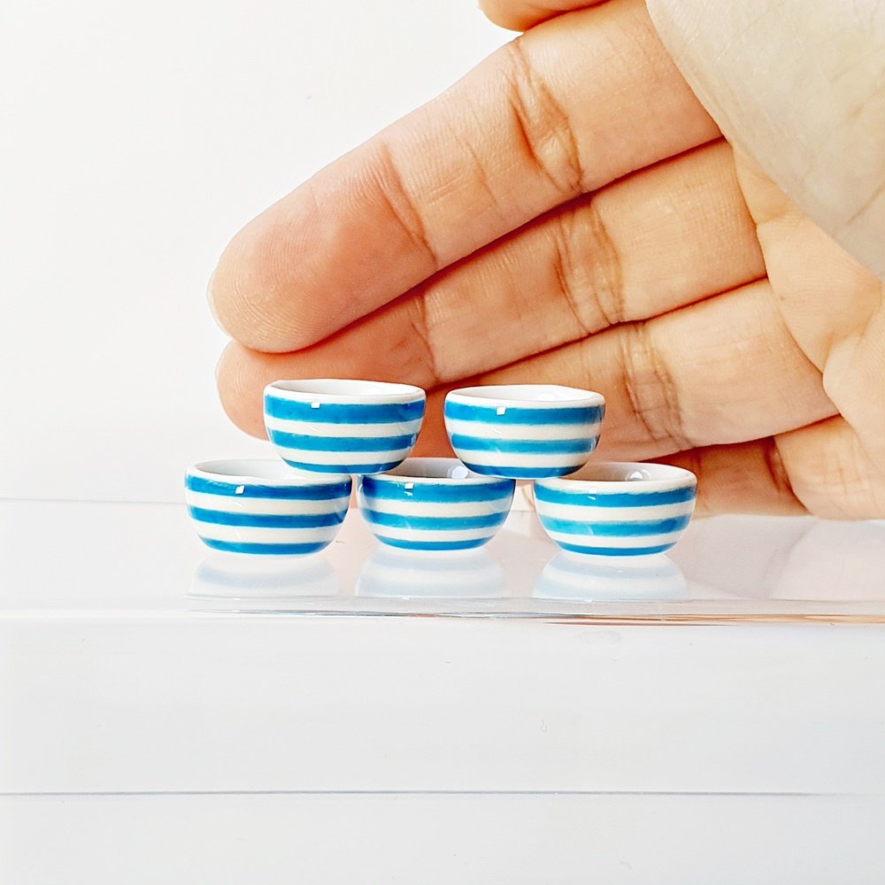 Miniatures Ceramic Bowls Blue Hand Painted 5 Pcs.17 mm.