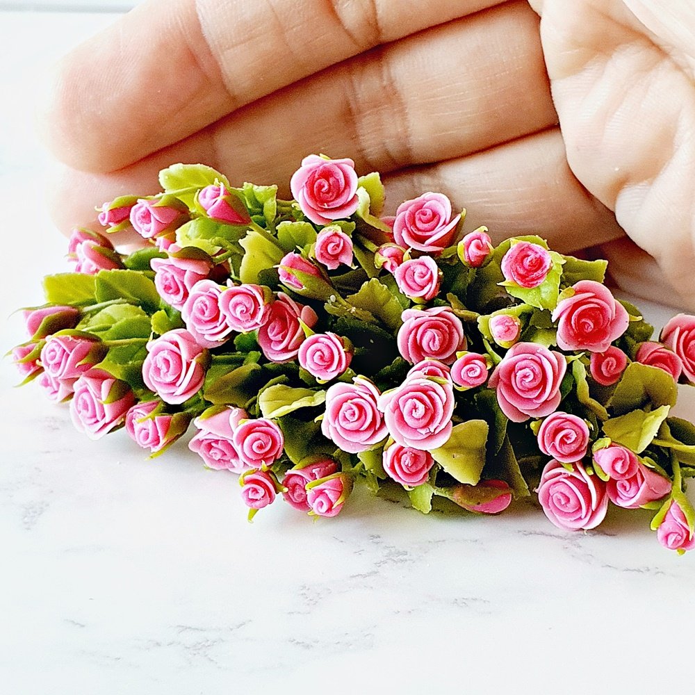 Handmade Miniature 1/4 Scale Pale Pink Flowers for Dollhouses [OOL 017]