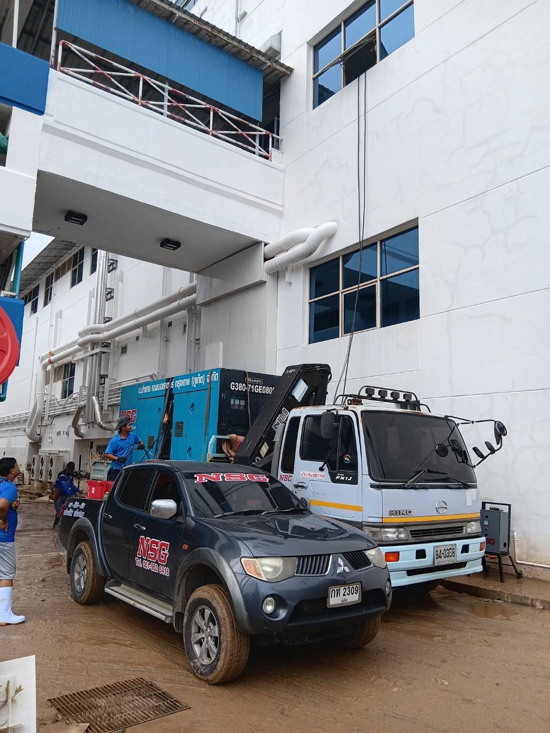 Generator components and installation