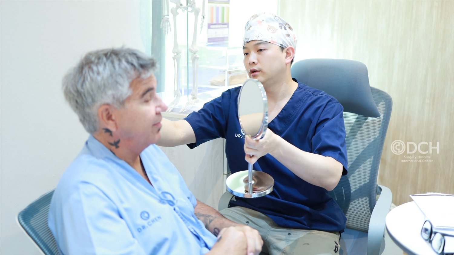 International facelift patient consultation at DCH Hospital Bangkok