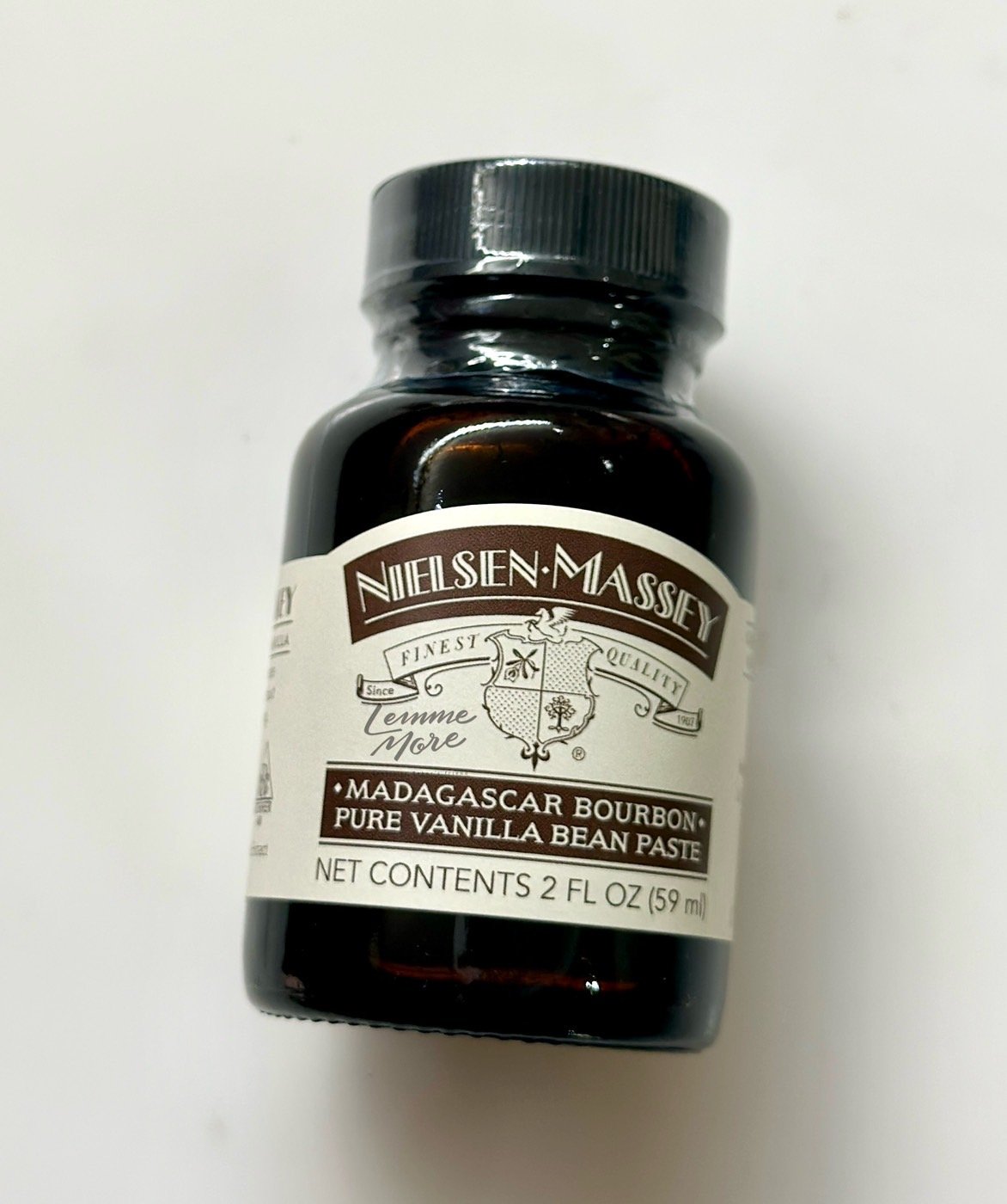 Nielsen-Massey Madagascar Bourbon Pure Vanilla Bean Paste 2oz. (59ml.)