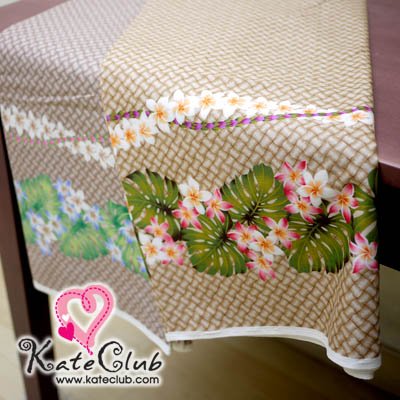 SALE - ผ้า Cotton ของ คุณ Kathy Mom ลายตะกร้าสานดอกไม้  (ตัดขาย 1/2 เมตร=50x110cm)