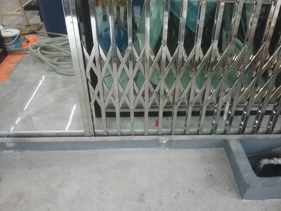 ประตูยืดสแตนเลส ประตูยืดสแตนเลส