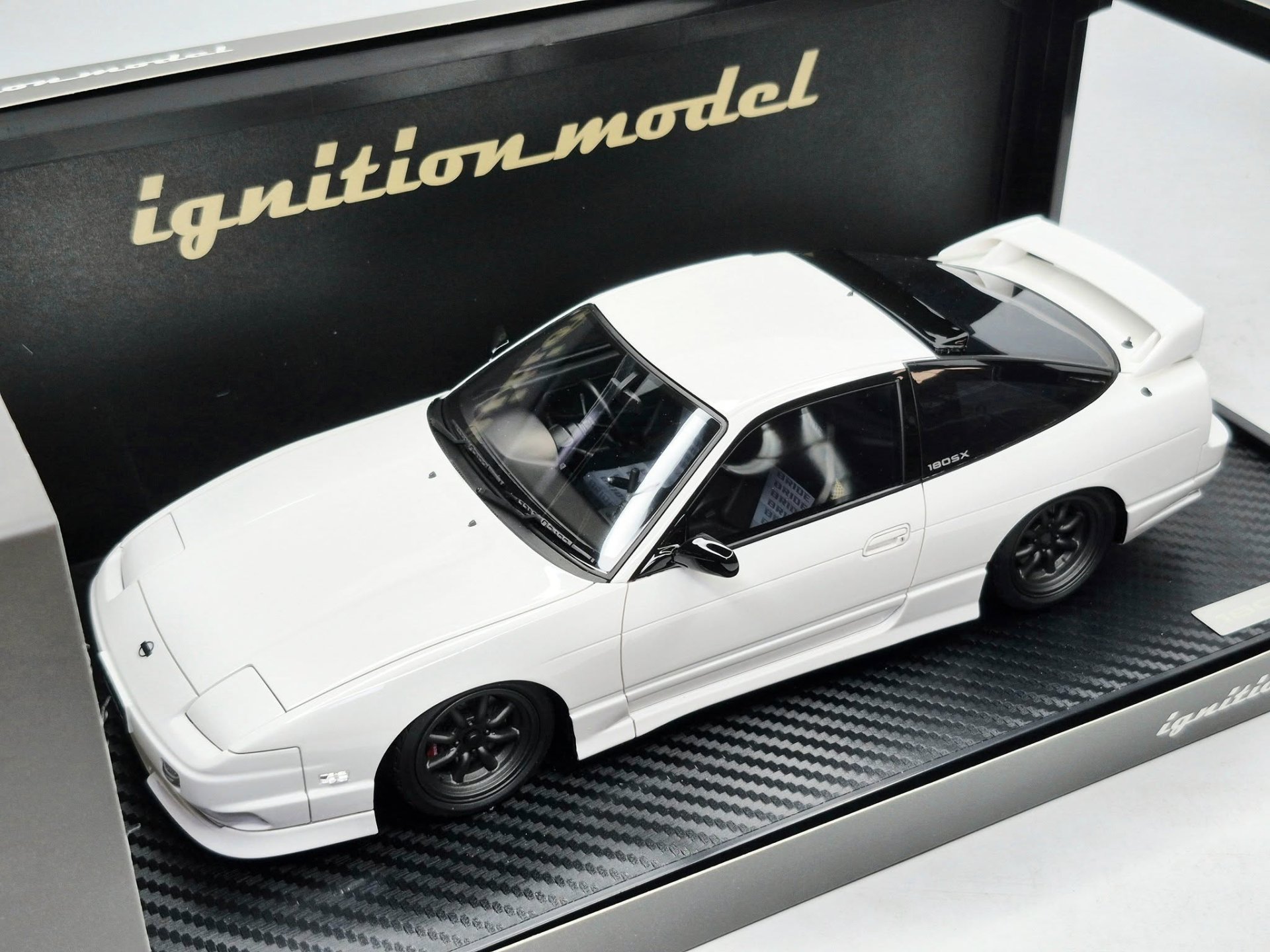Ignition Model 1/18 Nissan 180SX TYPE X (RPS13) White | GR Garage