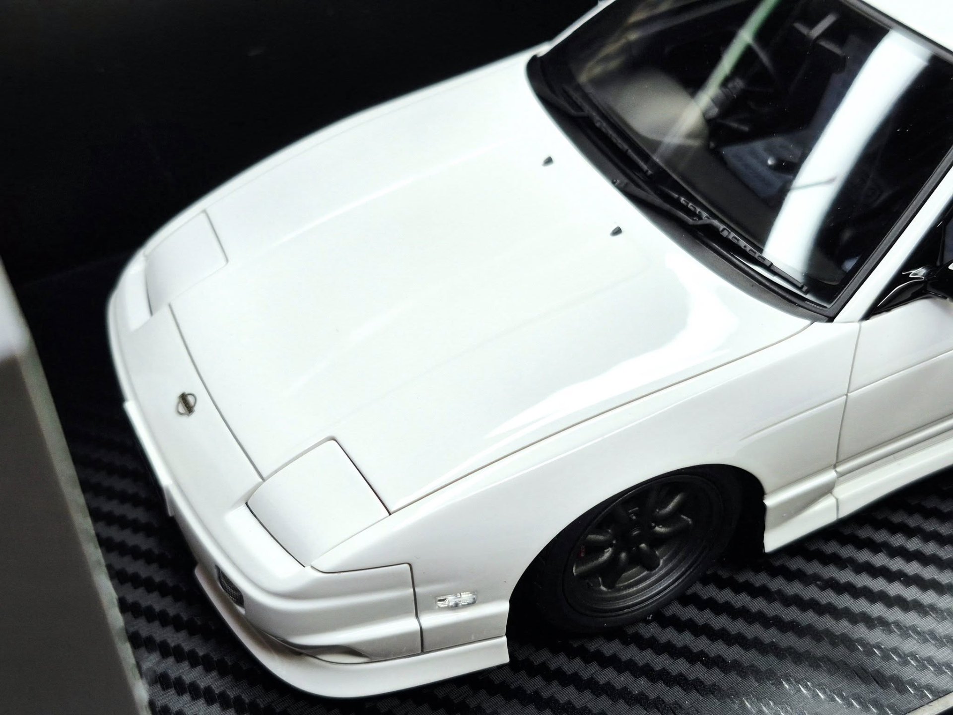 Ignition Model 1/18 Nissan 180SX TYPE X (RPS13) White | GR Garage