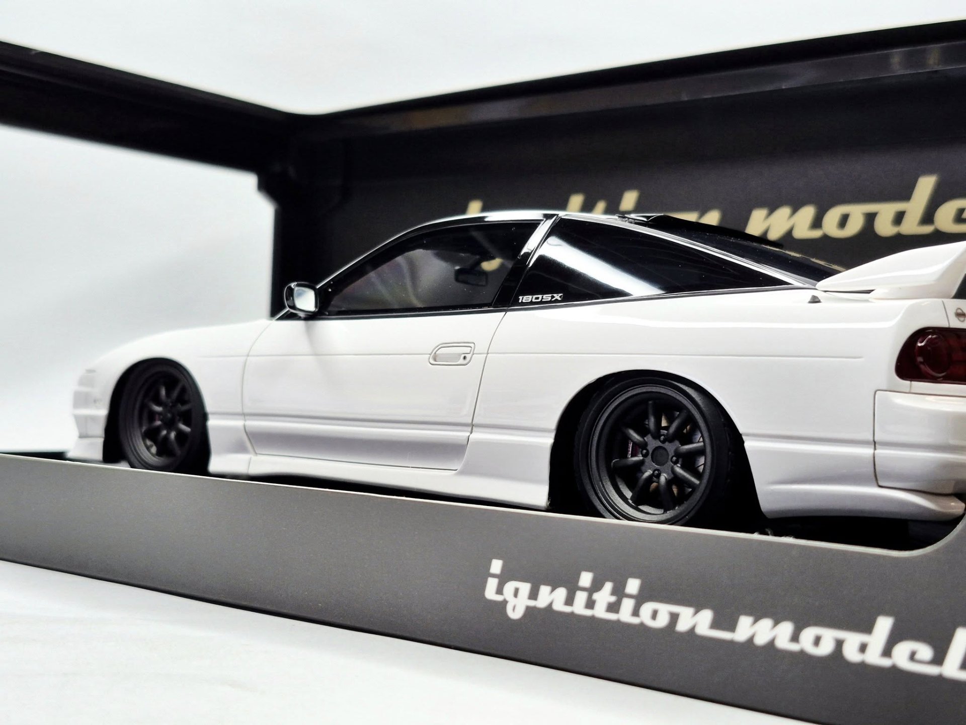 Ignition Model 1/18 Nissan 180SX TYPE X (RPS13) White | GR Garage
