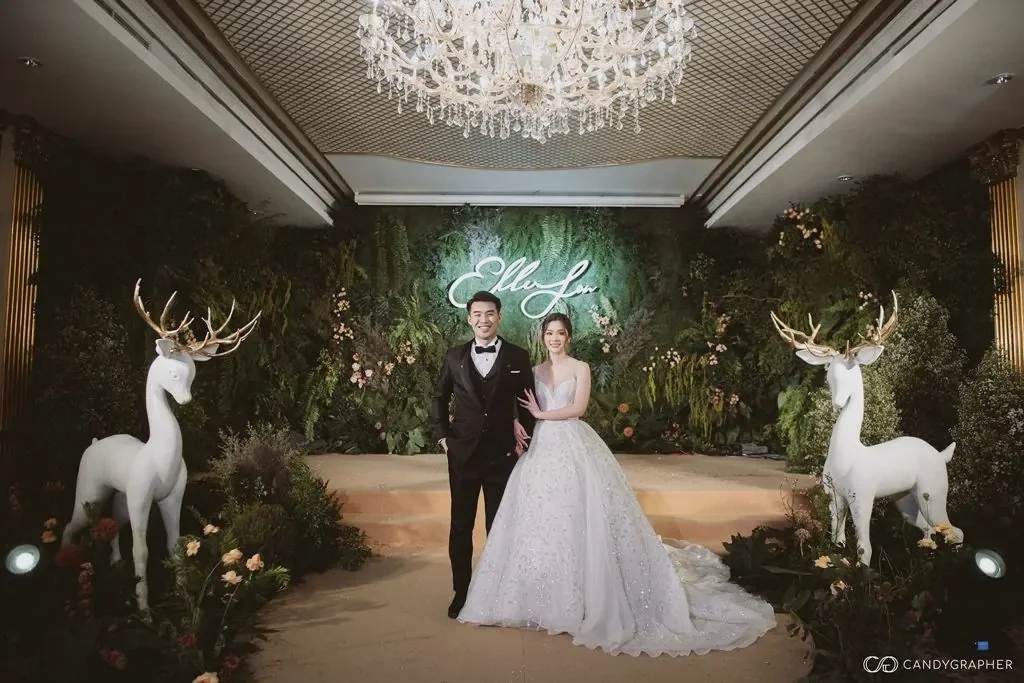 รีวิวงานแต่งงานกลิ่นอายเทพนิยาย Fairytale Forest ดั่งยกป่ามาไว้ในวังสุดคลาสสิค ณ Vala De Cia สถานที่จัดงานแต่งงานบรรยากาศโรแมนติกย่านฝั่งธนฯ รีวิวงานแต่งงานกลิ่นอายเทพนิยาย Fairytale Forest ดั่งยกป่ามาไว้ในวังสุดคลาสสิค ณ Vala De Cia สถานที่จัดงานแต่งงานบรรยากาศโรแมนติกย่านฝั่งธนฯ