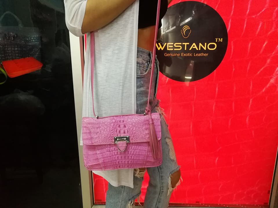 กระเป๋าหนังจระเข้แท้ สีชมพู #CRW1217H-02-PI1