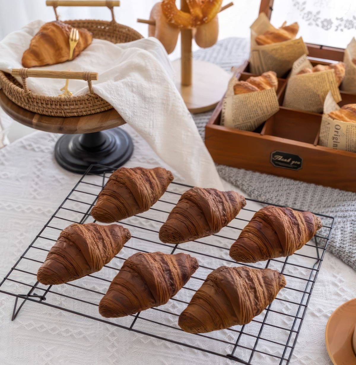 Croissant Model
