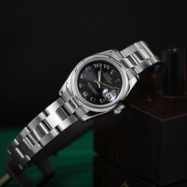 Rolex Dayejust 26M Lady size Steel - Black Dial - Bracelet with Diamond Bezel P185xxxB >>>> P150xxxB 