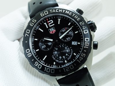 Tag heuer F1 หน้าปัดดำ ขอบดำ สายยาง classic สภาพสวยมากครับ ขนาด Man size 39 mm (นาฬิกามือสอง ,นาฬิกาTagมือสอง)